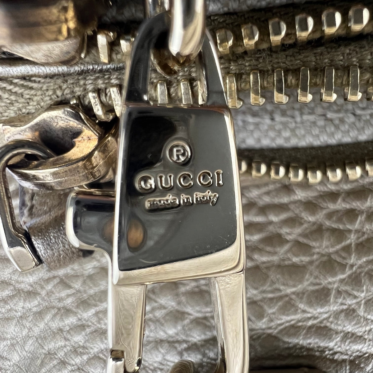 Piston Lock Gold Metallic — view 7 of 8 Piston Lock Gold Metallic, view 7 of 8