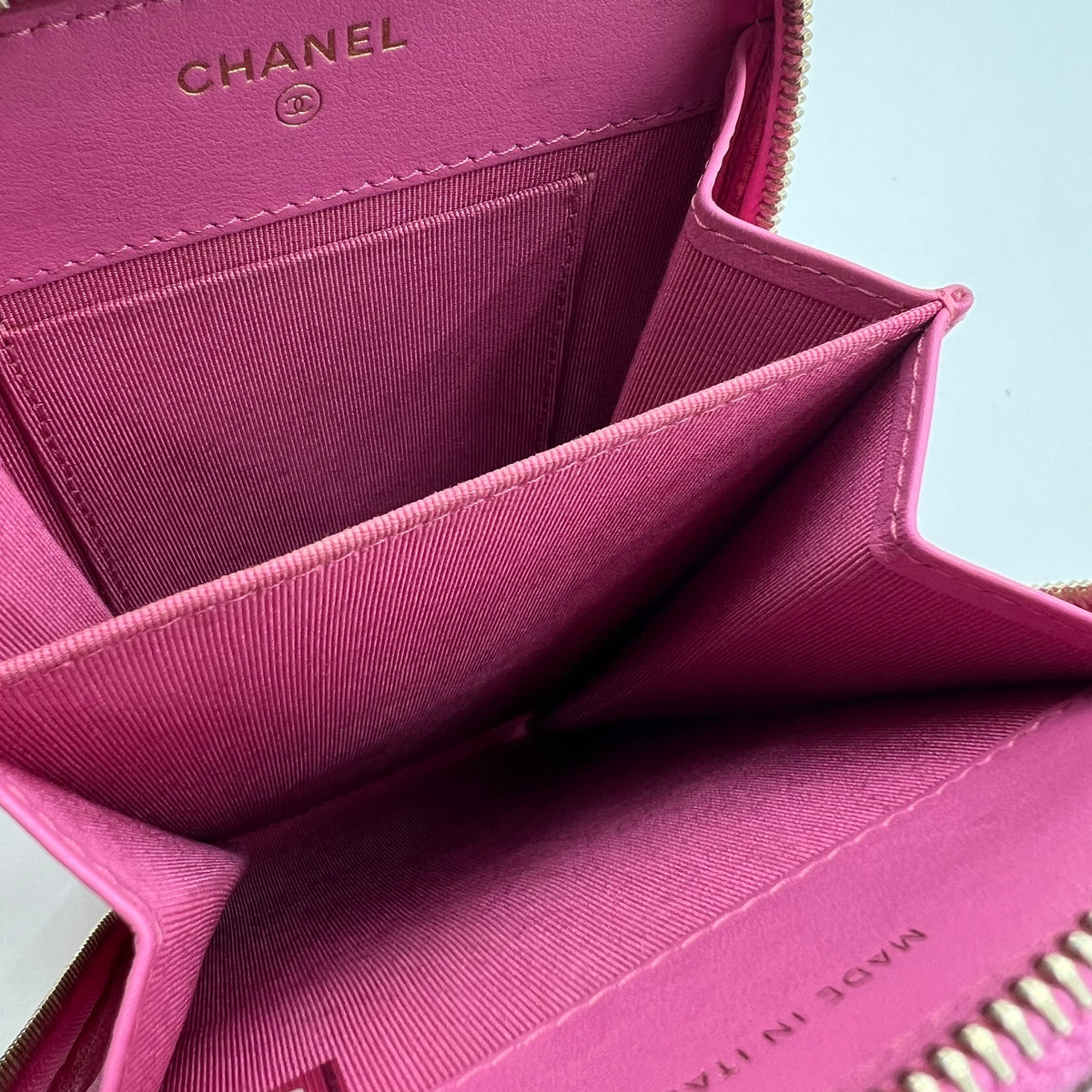 Chanel Phone Bag Pink Caviar GHW — view 6 of 9 Phone Bag Pink Caviar GHW, view 6 of 9
