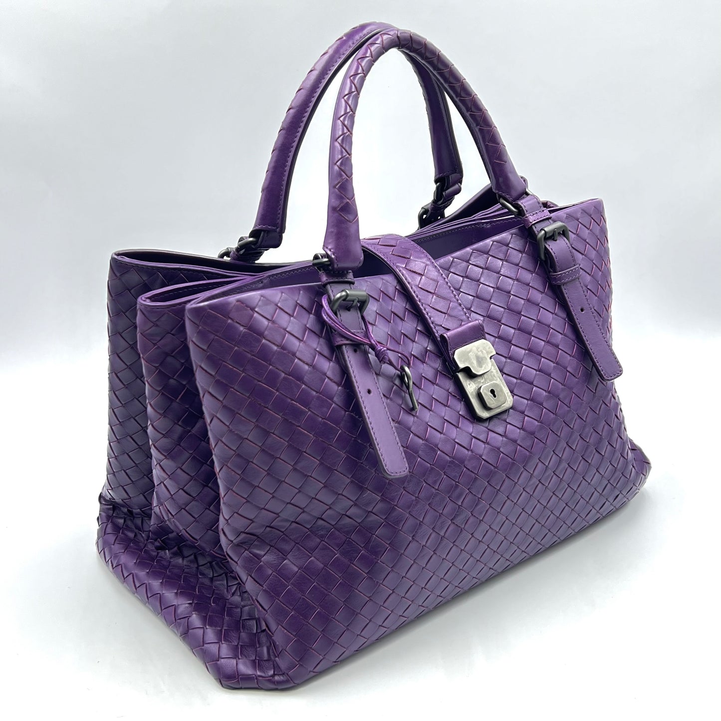 Medium Intrecciato Roma Tote Purple