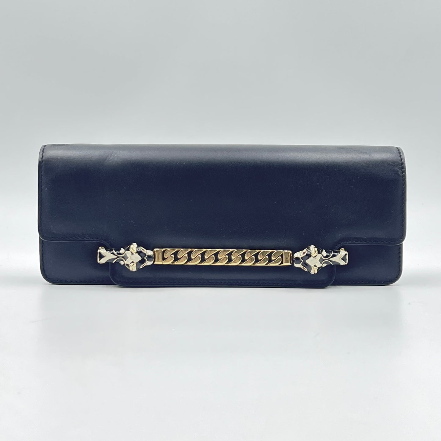 Tiger Head Clutch