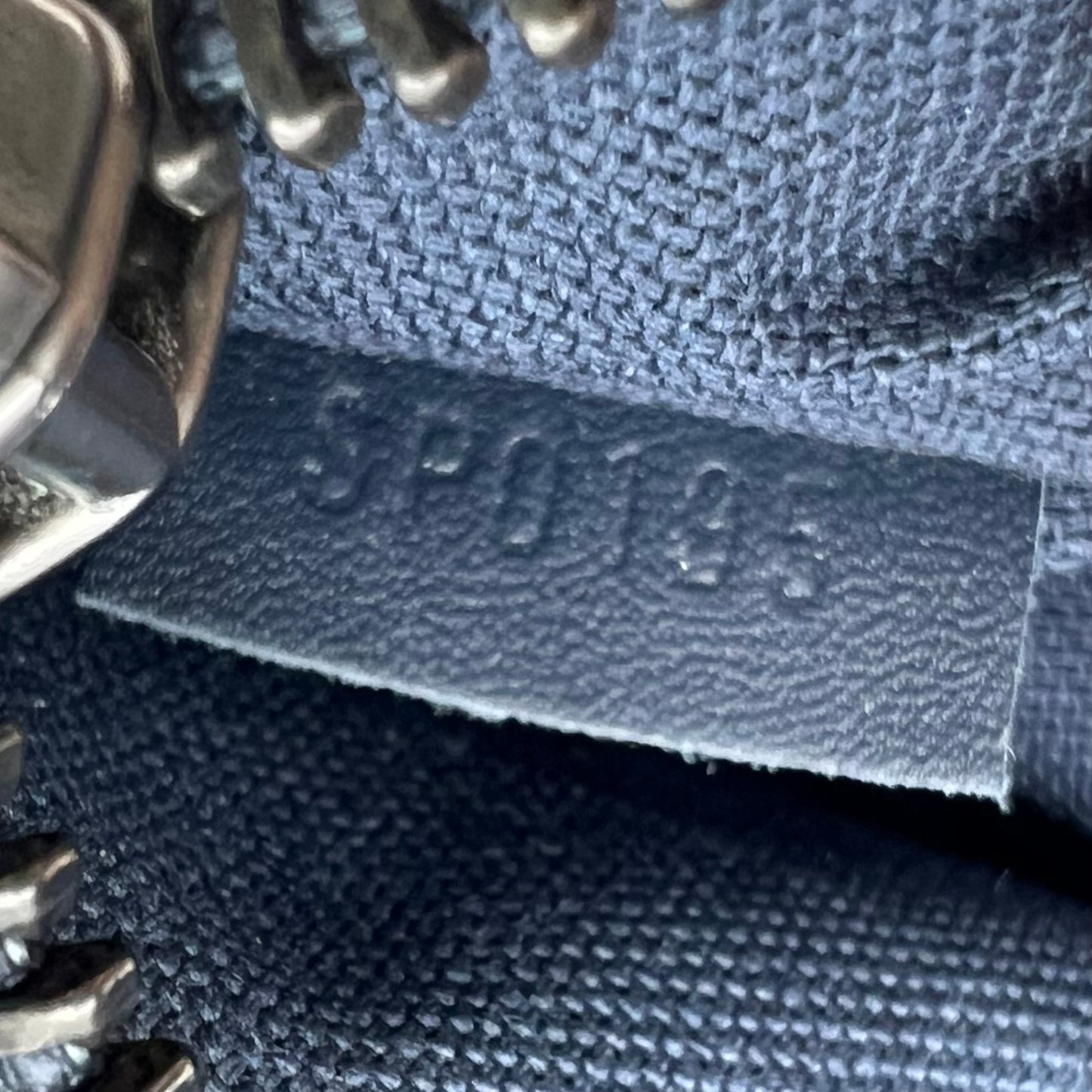 District Messenger Bag Damier Infini Leather MM
