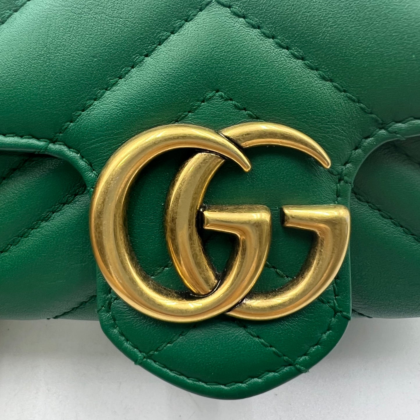 Calfskin Matelasse Super Mini GG Marmont Shoulder Bag Emerald Green