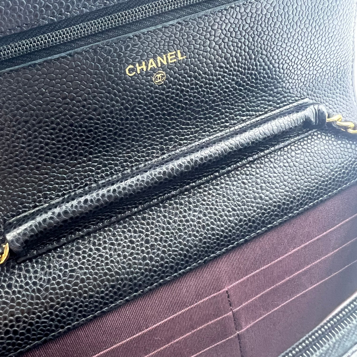 Caviar Quilted Wallet on Chain WOC Black