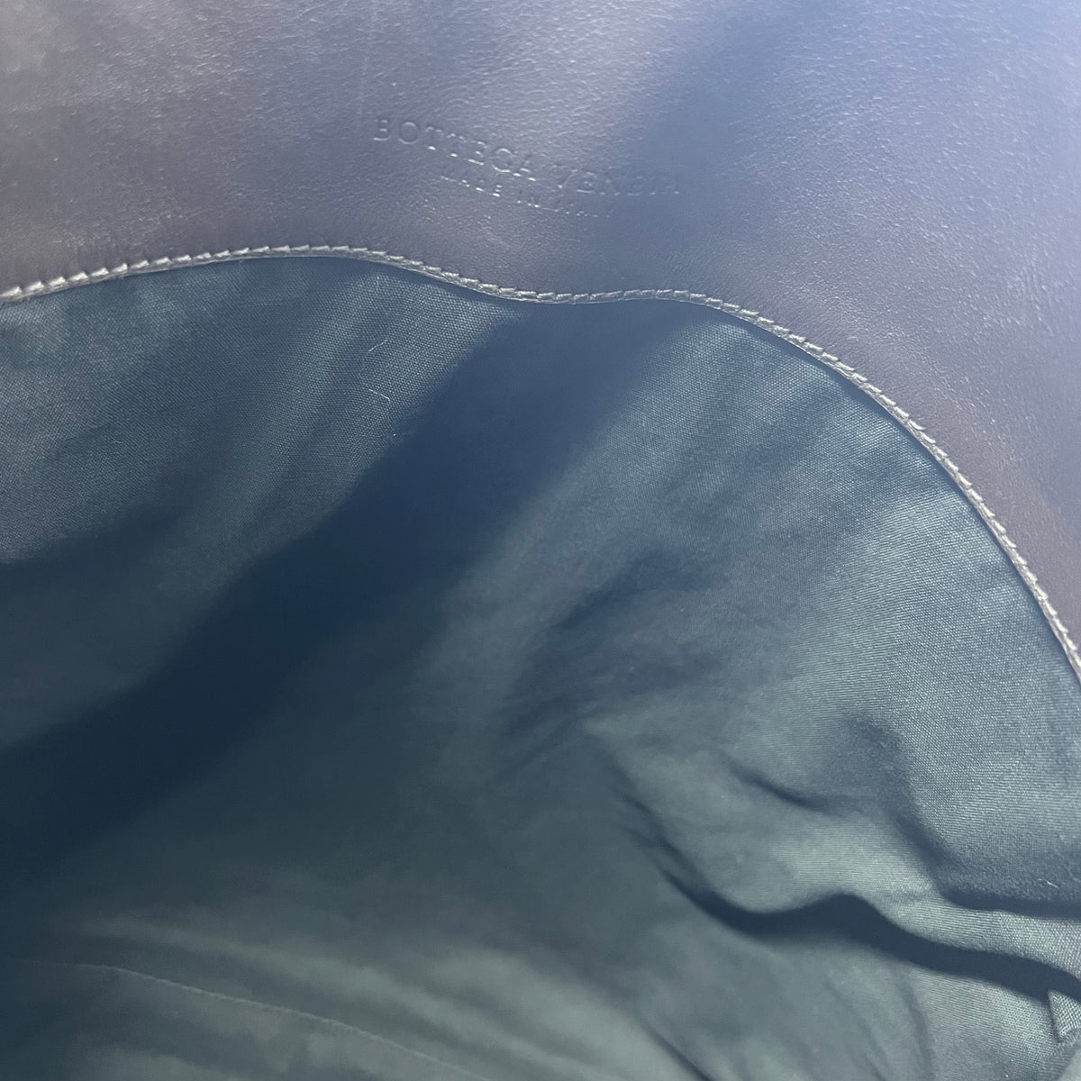 Bottega Veneta Intrecciato Leather Flat Messenger Bag Brown — view 3 of 7 Intrecciato Leather Flat Messenger Bag Brown, view 3 of 7