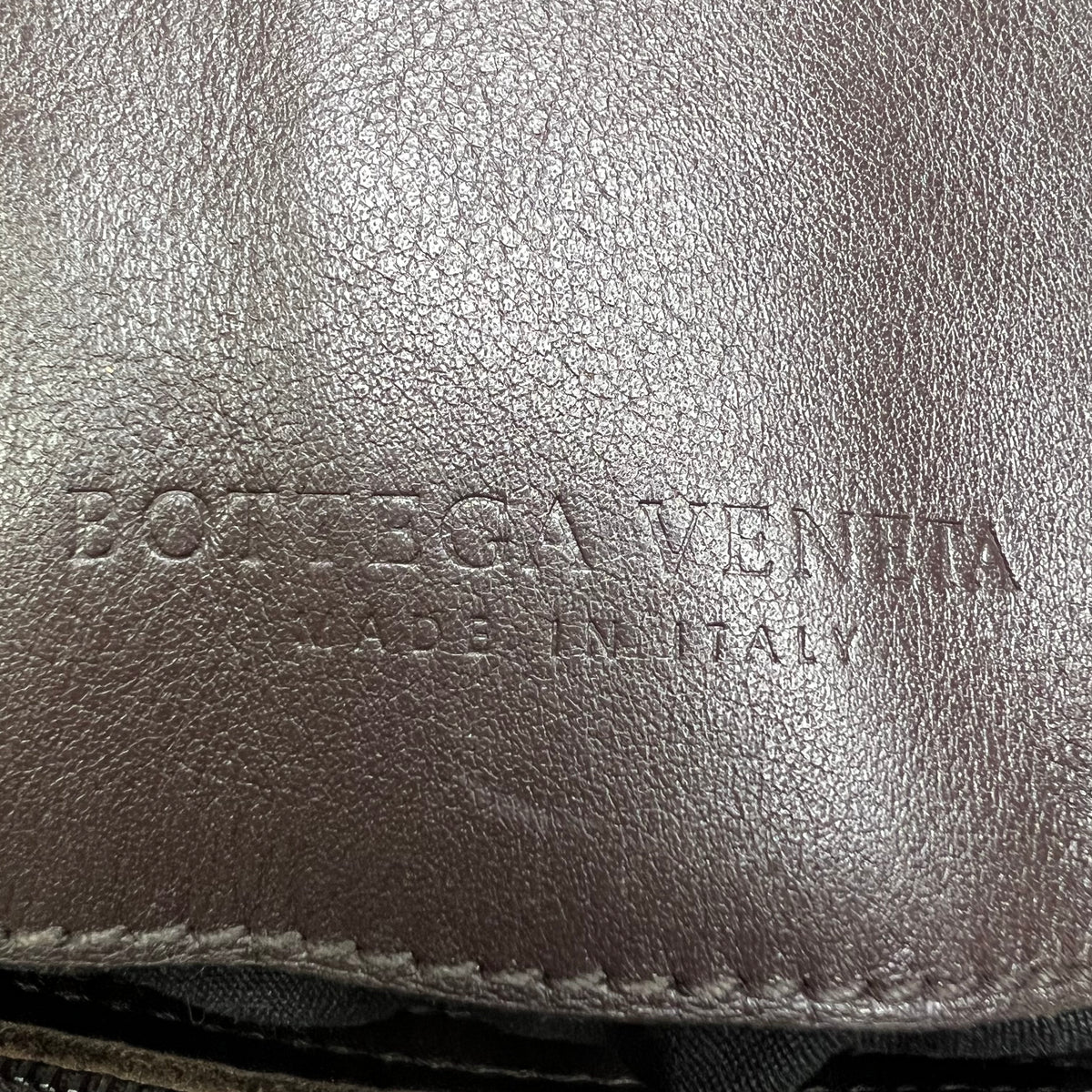 Bottega Veneta Intrecciato Leather Flat Messenger Bag Brown — view 4 of 7 Intrecciato Leather Flat Messenger Bag Brown, view 4 of 7