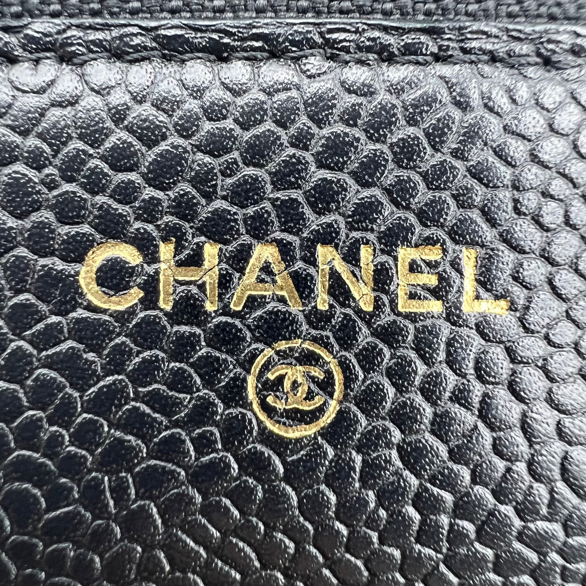 Caviar Quilted Wallet on Chain WOC Black