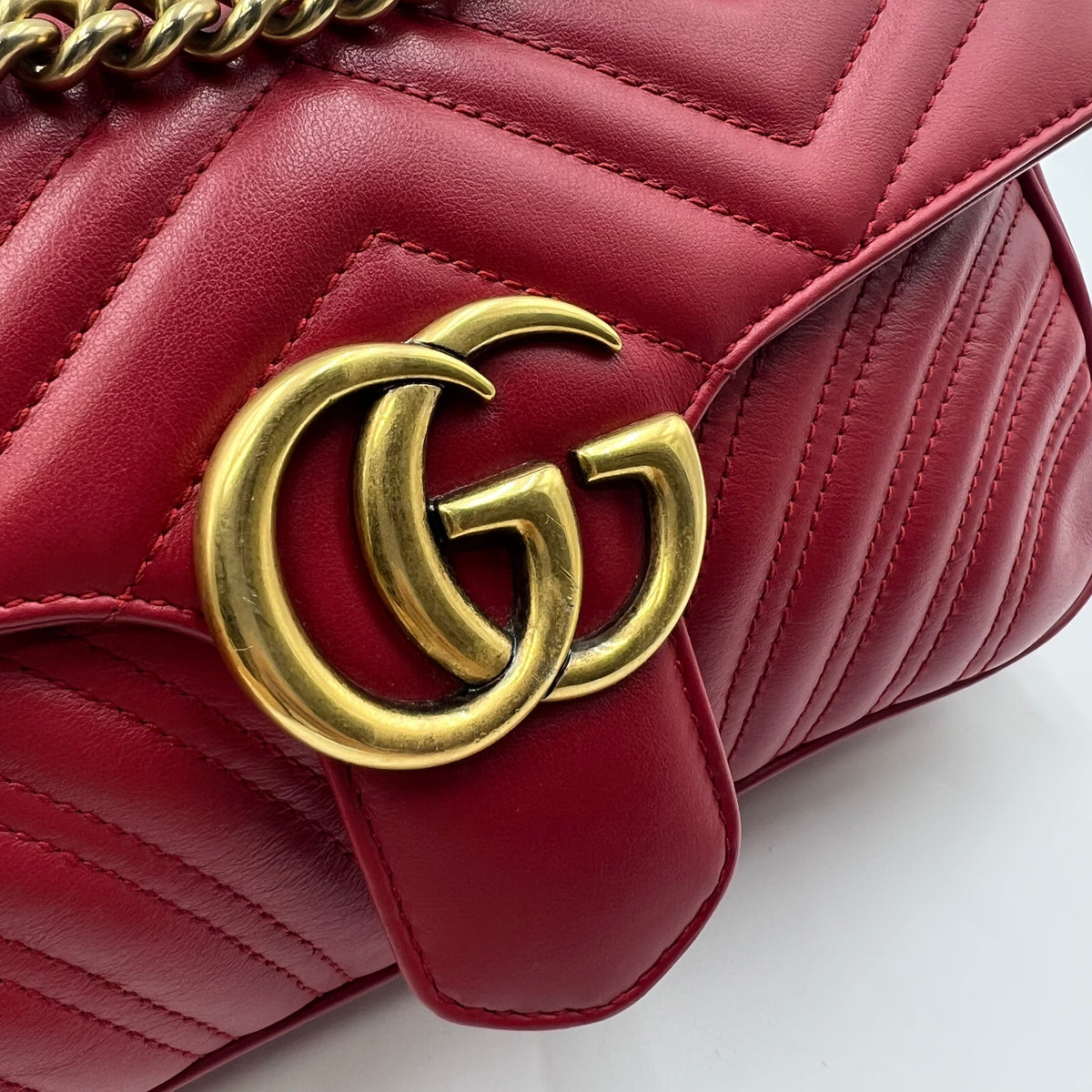Calfskin Matelasse Small GG Marmont Shoulder Bag Red Calfskin Matelasse Small GG Marmont Shoulder Bag Red, view 4 of 8
