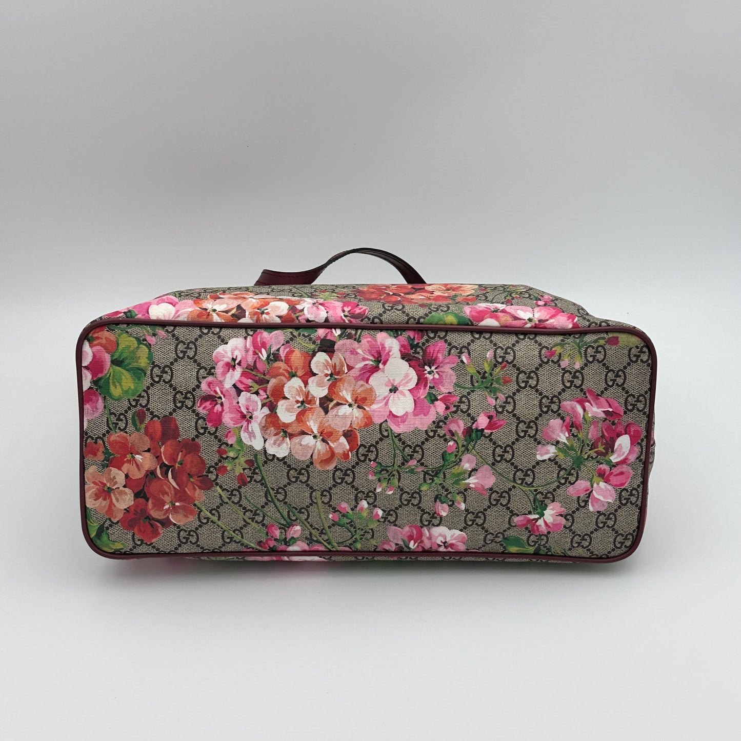 Soft GG Supreme Monogram Blooms Medium Tote