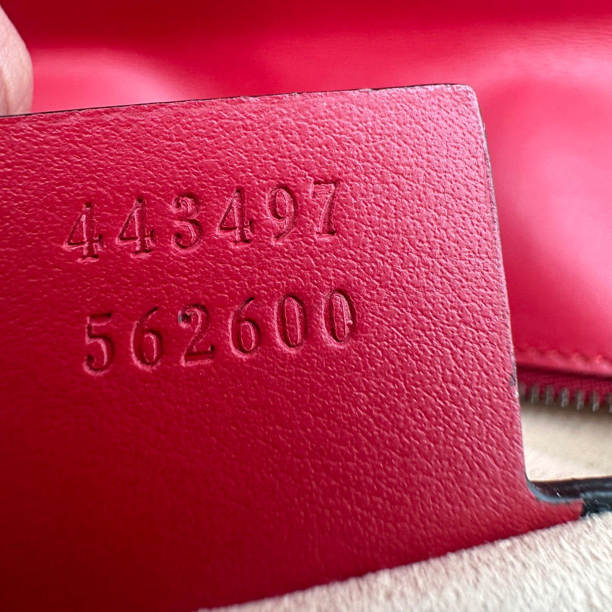 Calfskin Matelasse Small GG Marmont Shoulder Bag Hibiscus Red